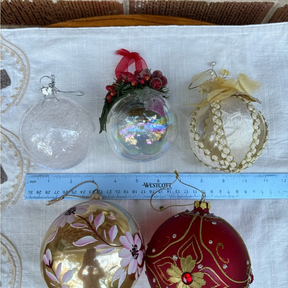 Christmas Tree Ornaments Ball Red White Gold Glitter Ribbon Hand painted 5 pc